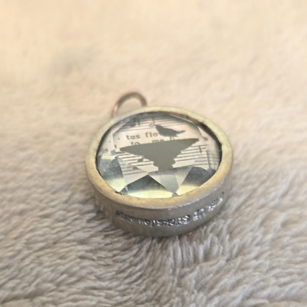 #052 Vintage Silver Pendant with Artistic Design - Picture 2 of 4